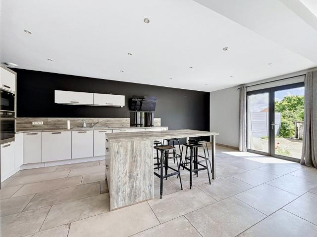 Maison 4 pièces 142 m²