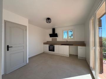 Maison 4 pièces, 154 m² à louer à Carnoules 83660