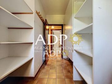 Maison 4 pièces, 155 m² à louer à Pégomas 06580