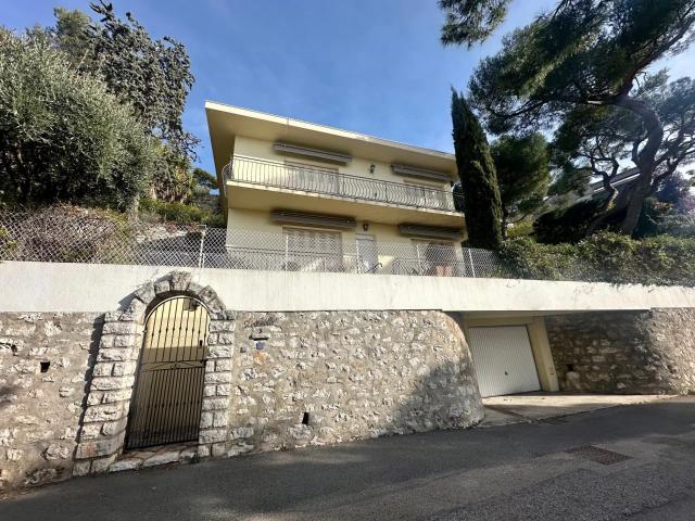 Maison 4 pièces 156 m²