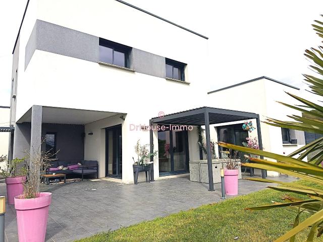 Maison 4 pièces 156 m²