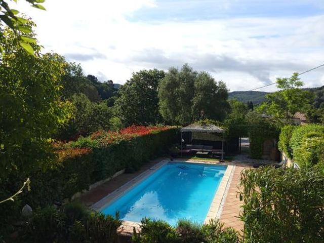 Maison 4 pièces, 150 m² à louer à Salernes 83690