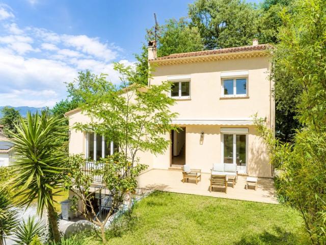 Maison 4 pièces 151 m²