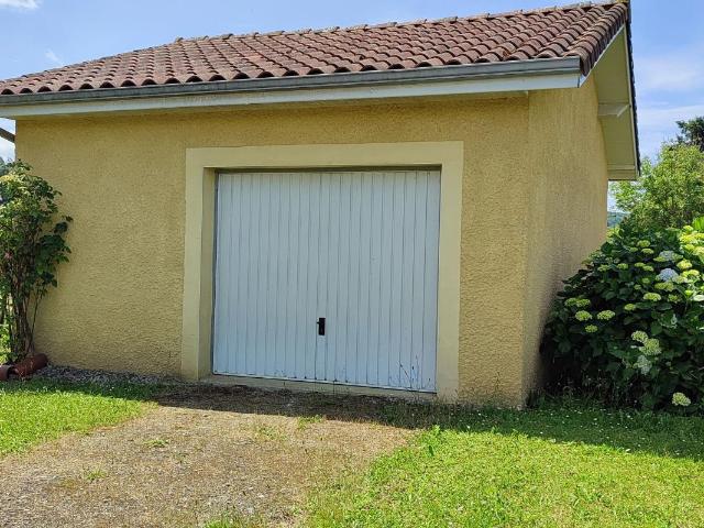 Maison 4 pièces, 152 m² à louer à Vic en Bigorre 65500