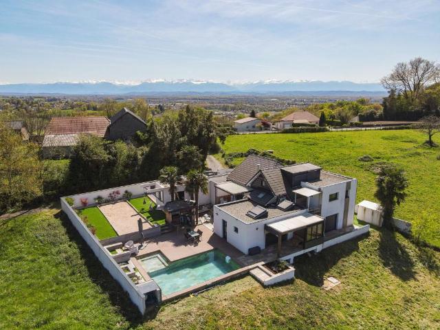Maison 4 pièces 166 m²