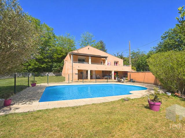 Maison 4 pièces 160 m²