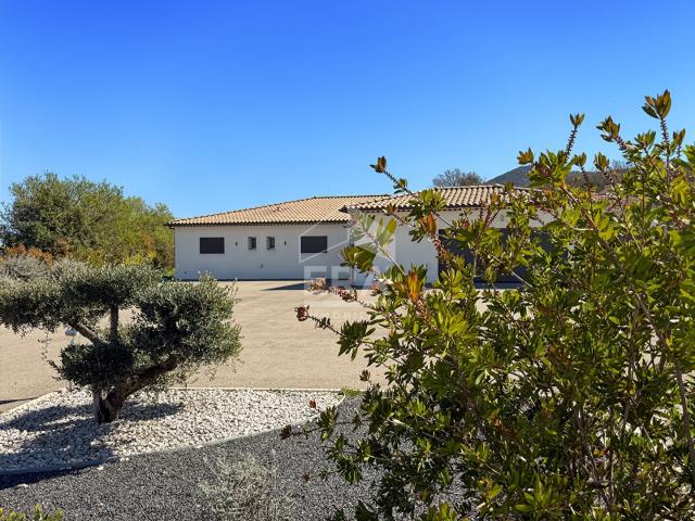 Maison 4 pièces 160 m²