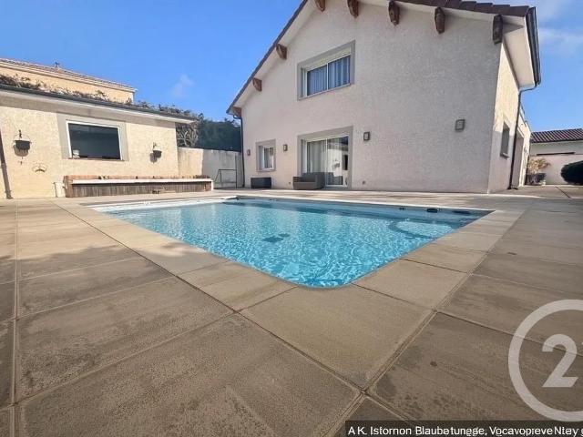 Maison 4 pièces 161 m²