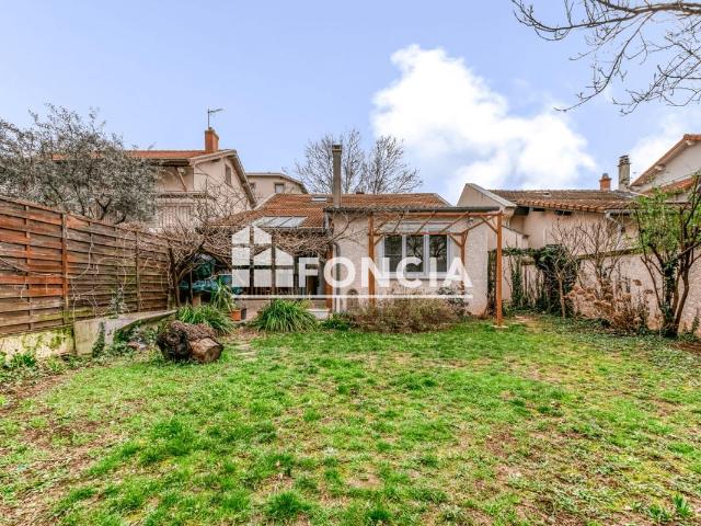 Maison 4 pièces 162 m²