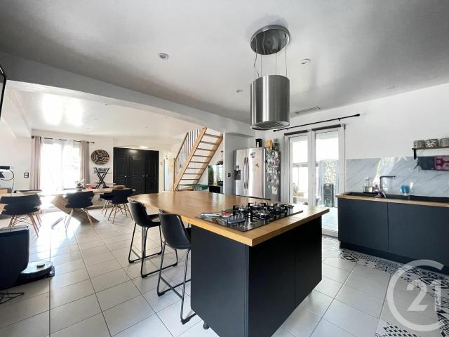Maison 4 pièces 174 m²