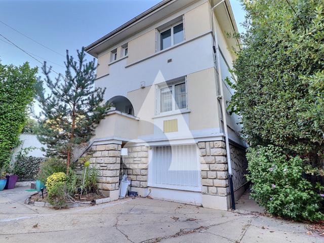 Maison 4 pièces 178 m²