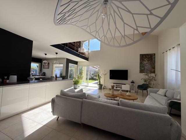Maison 4 pièces 170 m²