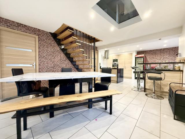 Maison 4 pièces 170 m²