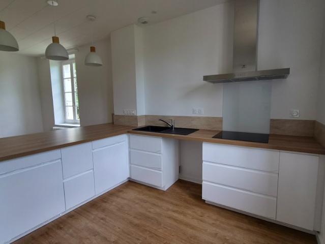 Maison 4 pièces 185 m²