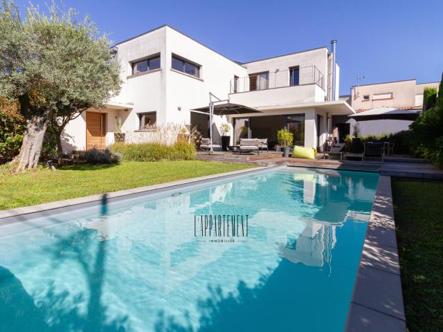 Maison 4 pièces 186 m²