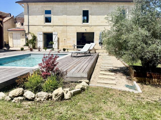 Maison 4 pièces 180 m²