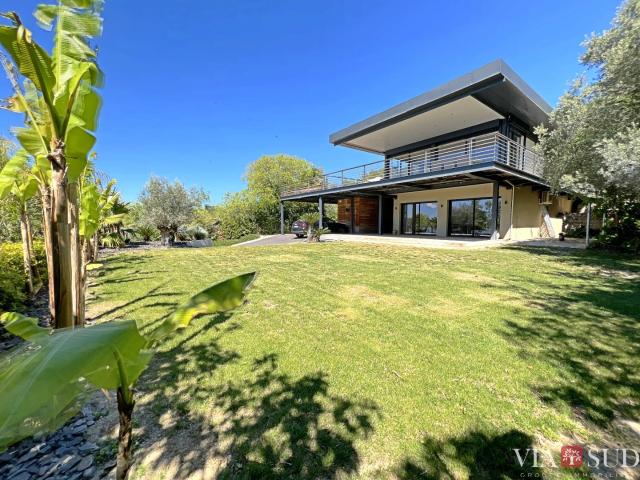 Maison 4 pièces 180 m²