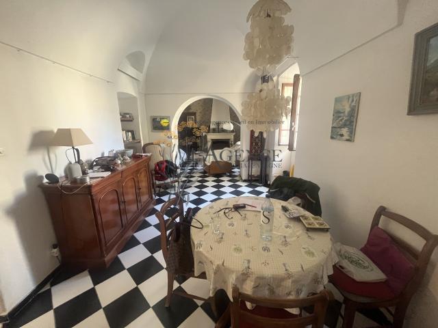 Maison 4 pièces 180 m²