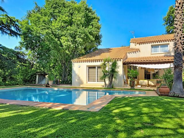 Maison 4 pièces 180 m²