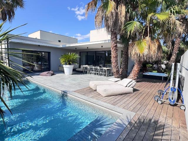 Maison 4 pièces 180 m²