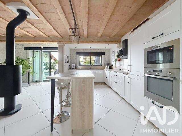 Maison 4 pièces 180 m²