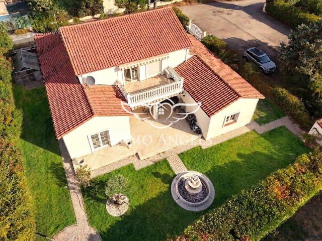 Maison 4 pièces 181 m²