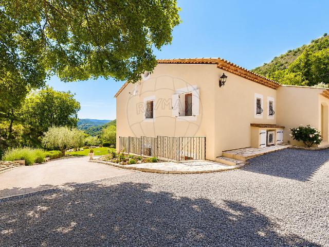 Maison 4 pièces 182 m²