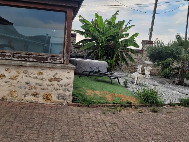 Maison 4 pièces 195 m²