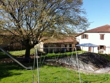 Maison 4 pièces 195 m²