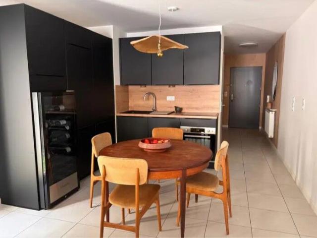 Maison 4 pièces, 195 m² à louer à Bruges 33520