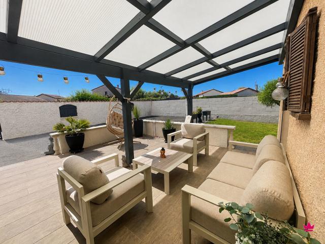 Maison 4 pièces 196 m²