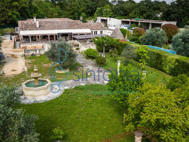Maison 4 pièces 197 m²
