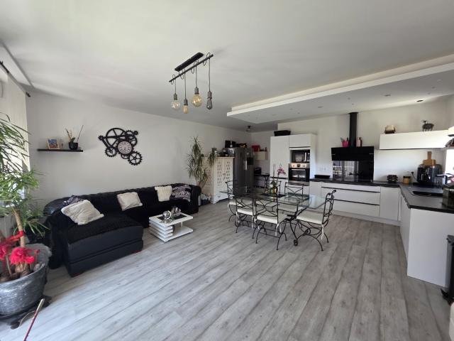 Maison 4 pièces 199 m²