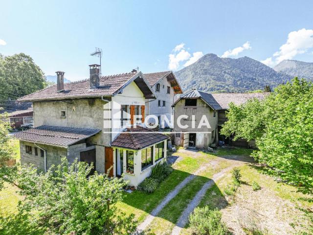 Maison 4 pièces 208 m²
