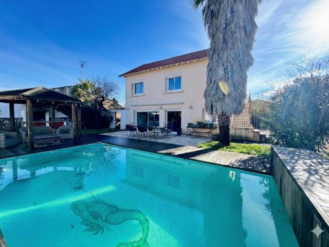Maison 4 pièces 200 m²