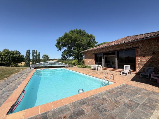 Maison 4 pièces 200 m²