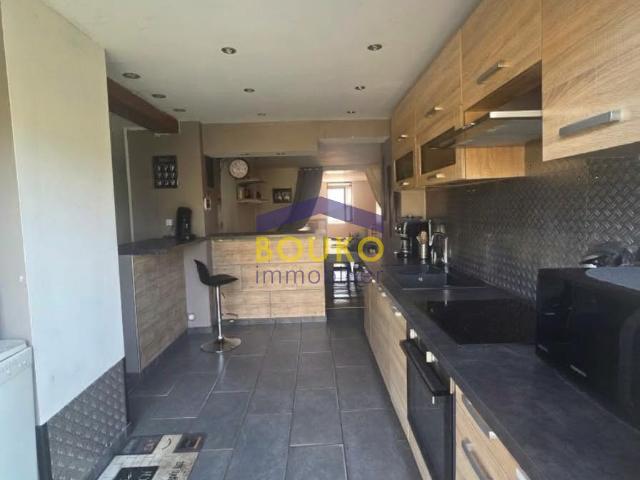 Maison 4 pièces 200 m²
