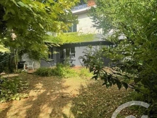 Maison 4 pièces 201 m²