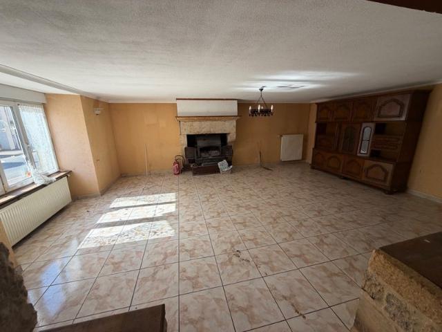 Maison 4 pièces 215 m²