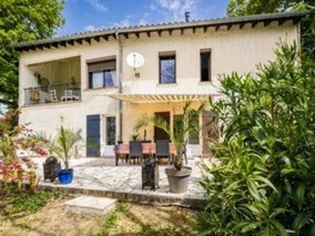 Maison 4 pièces 216 m²
