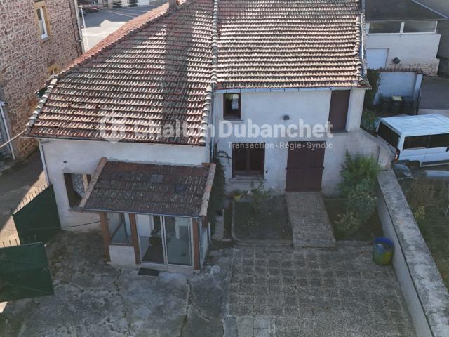 Maison 4 pièces 218 m²