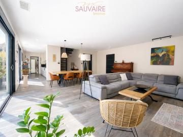 Maison 4 pièces 220 m²