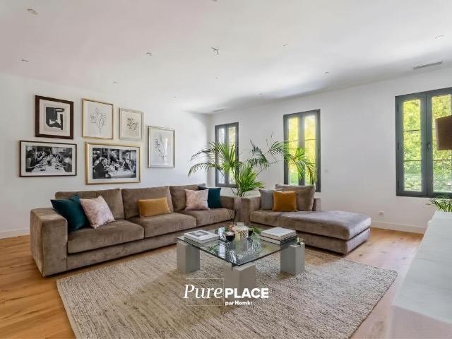 Maison 4 pièces 220 m²