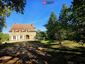 Maison 4 pièces 235 m²
