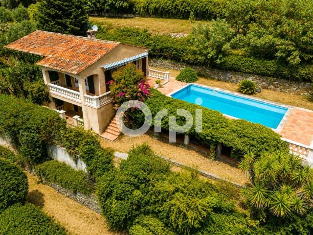 Maison 4 pièces 238 m²