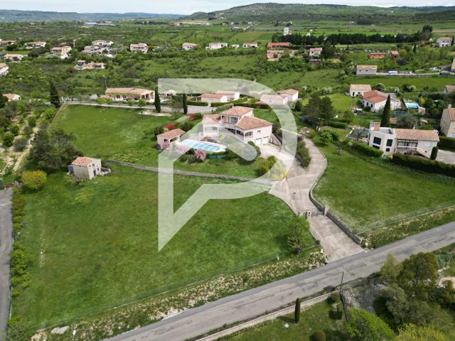 Maison 4 pièces 230 m²