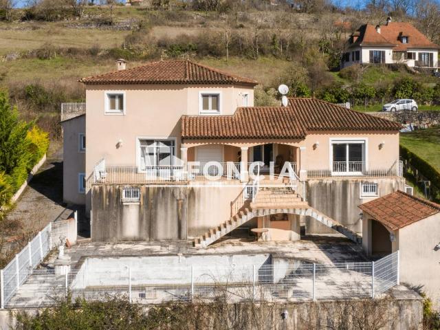 Maison 4 pièces 232 m²