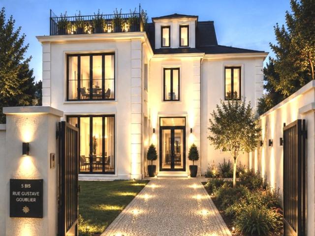 Maison 4 pièces 233 m²