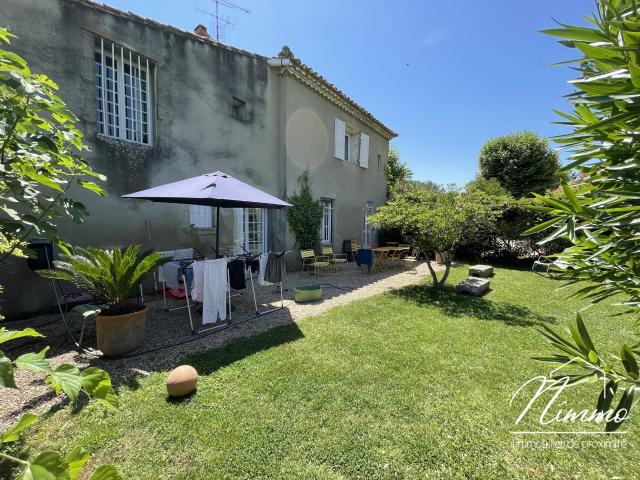 Maison 4 pièces 244 m²