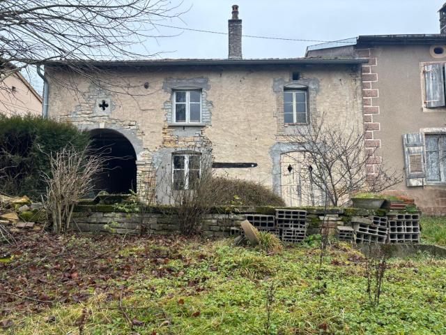 Maison 4 pièces 245 m²